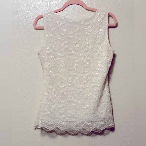 Elegant Lace Sleeveless Ivory Vintage Y2K Top - Picture 6 of 6